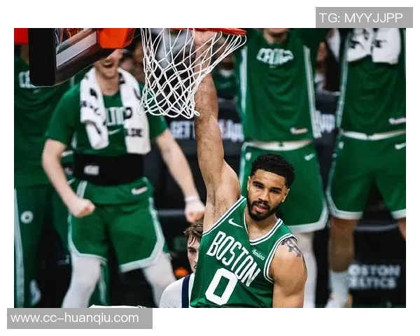 赛季首秀表现惊艳塔图姆被调侃为东部篮板王引发热议